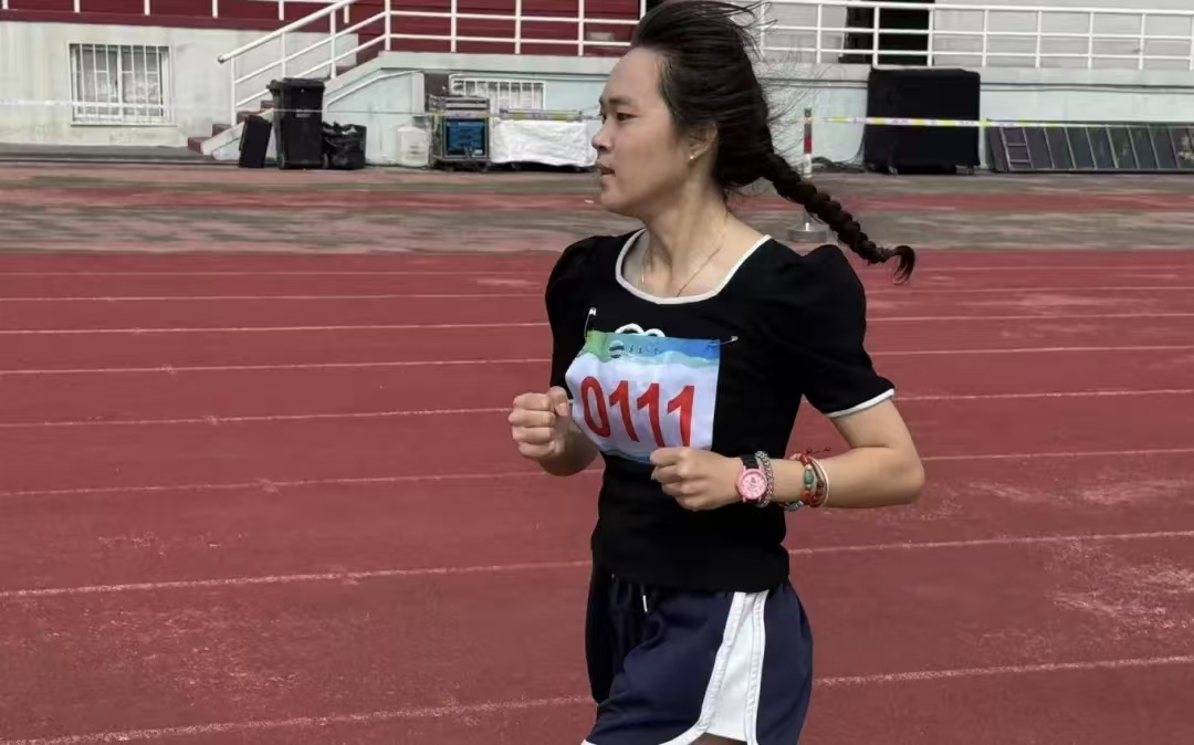 青岛大学2025年春运会开幕式精彩,团体赛成绩亮眼