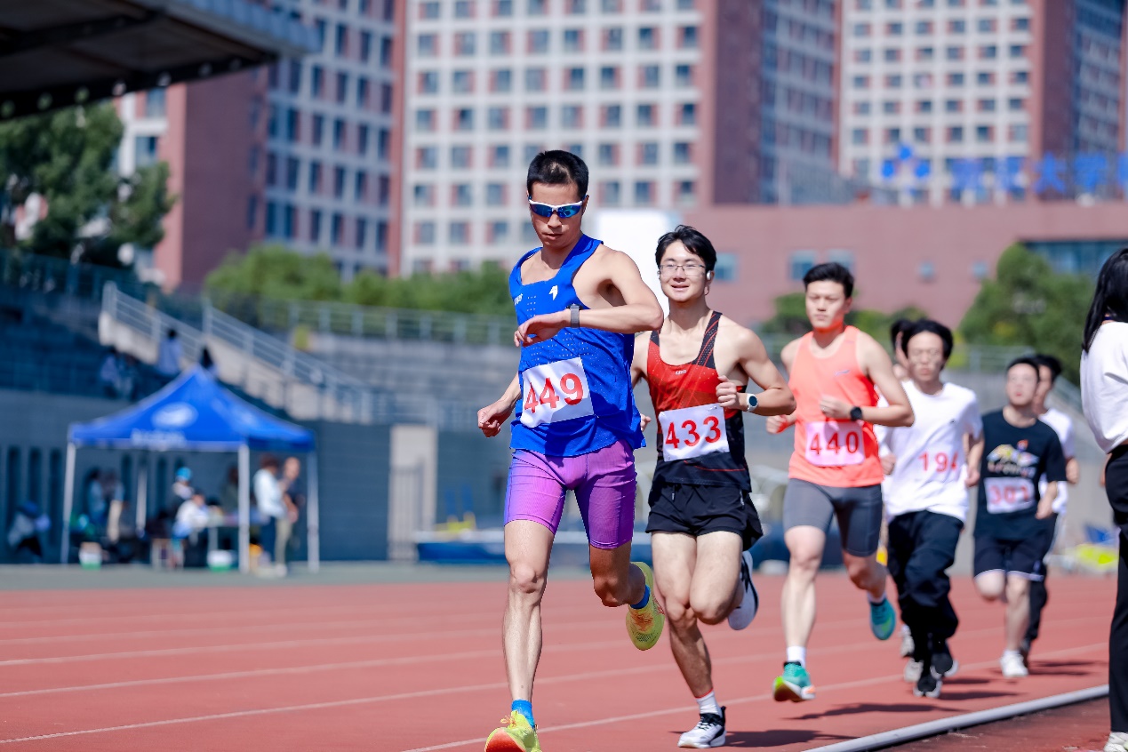 2023 年南京大学商学院第三十三届田径运动会精彩开幕